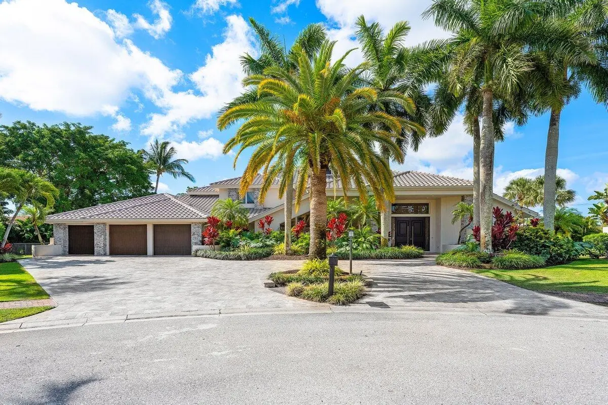 Exterior Front at 17906 Aberdeen Way, Boca Raton