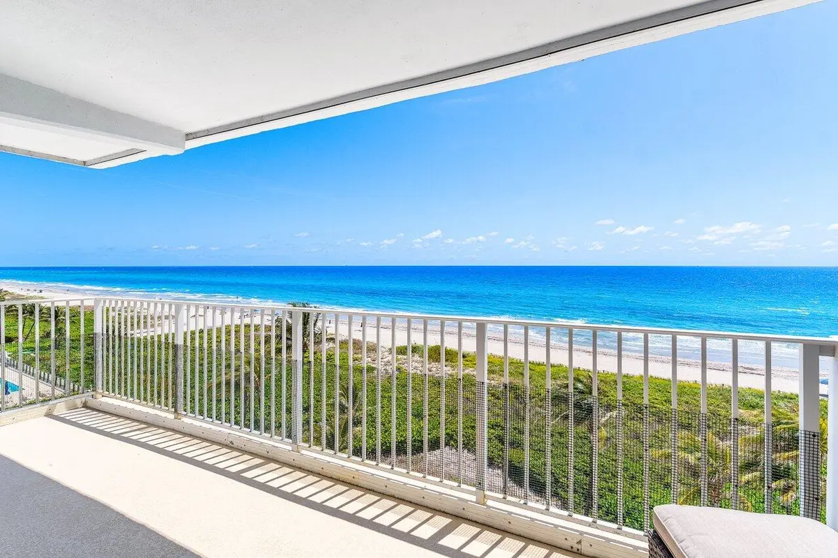 031-3000SouthOceanBoulevard-601-BocaRato at 3000 S Ocean Boulevard 6010, Boca Raton
