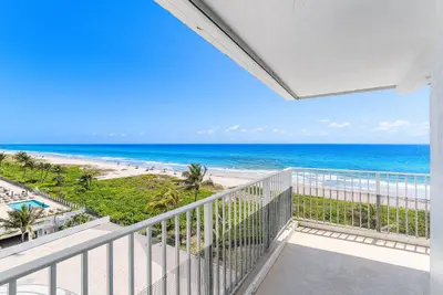 3000 S Ocean Boulevard 6010, Boca Raton – sold