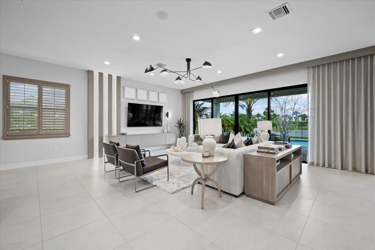 08-LUX_8126 at 9930 Rising Wing Street, Palm Beach Gardens