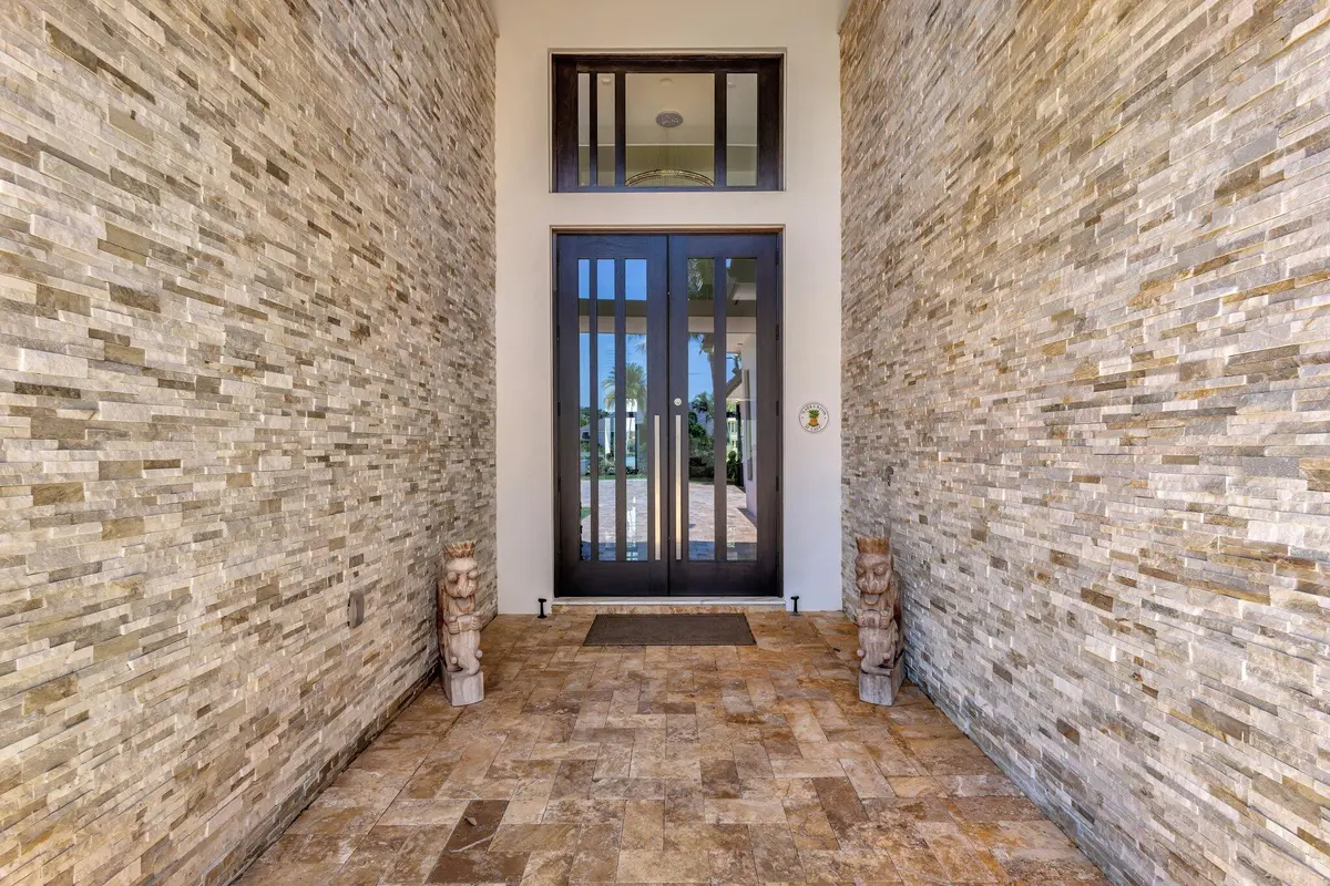 13-web-or-mls-5P1A1458 at 2783 Rhone Drive, Palm Beach Gardens
