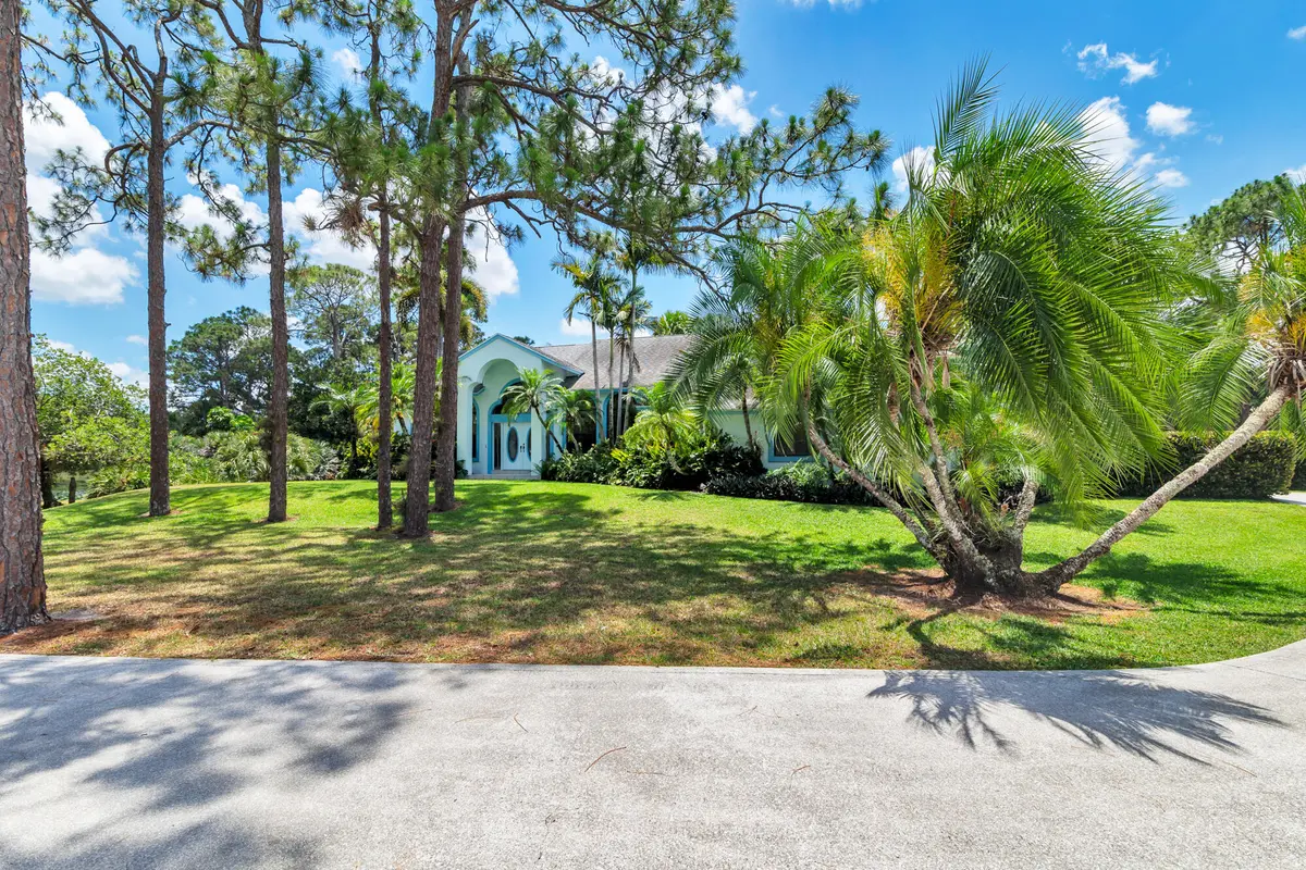dm5 at 14677 Peace River Way, Palm Beach Gardens