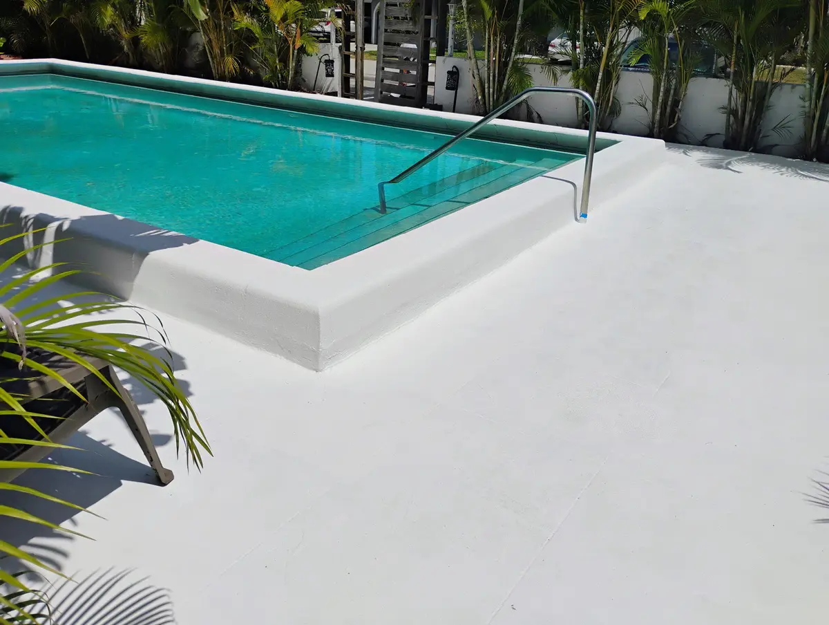 Pool at 1912 NE 6th Street, Deerfield Beach