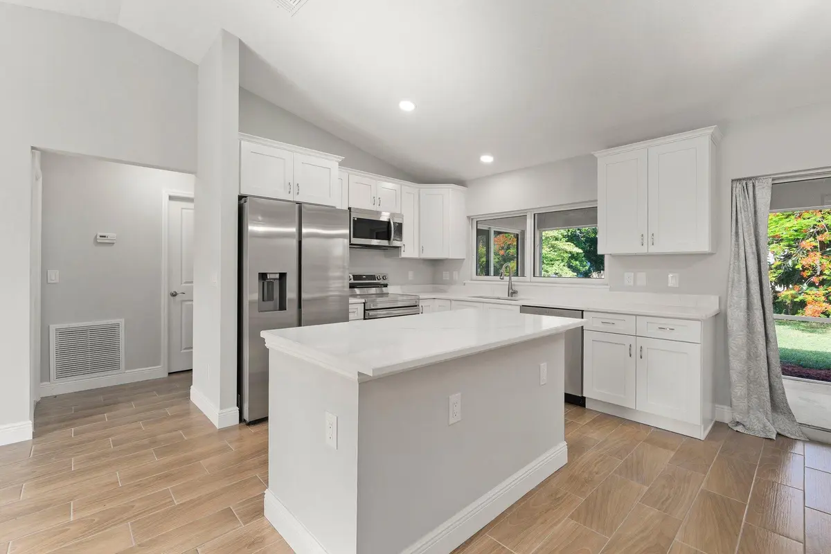 10-web-or-mls-DSC00622 at 5609 Sunset Boulevard, Fort Pierce