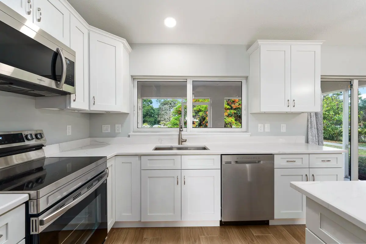 11-web-or-mls-DSC00629 at 5609 Sunset Boulevard, Fort Pierce