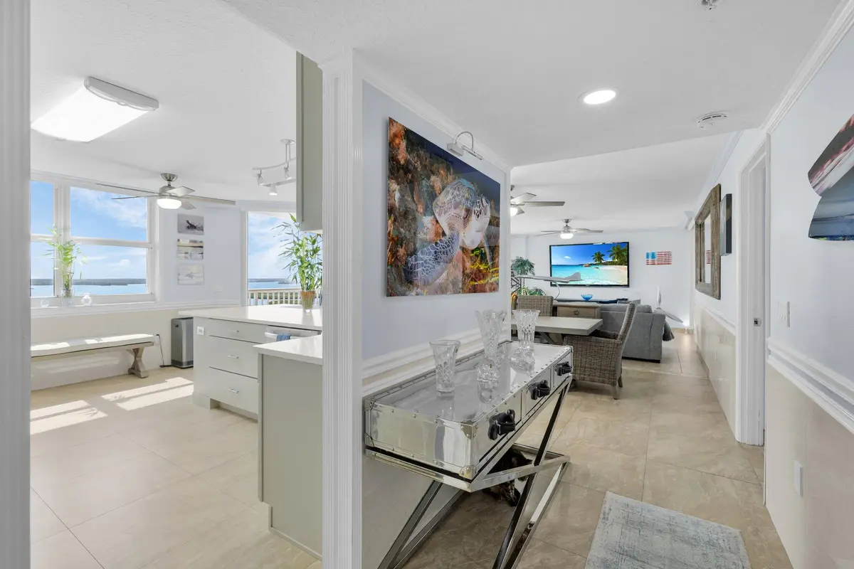 23-web-or-mls-3A5A2386 at 5049 N Highway A1a 1905, Hutchinson Island