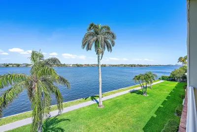 2160 Ibis Isle Road 9, Palm Beach – sold