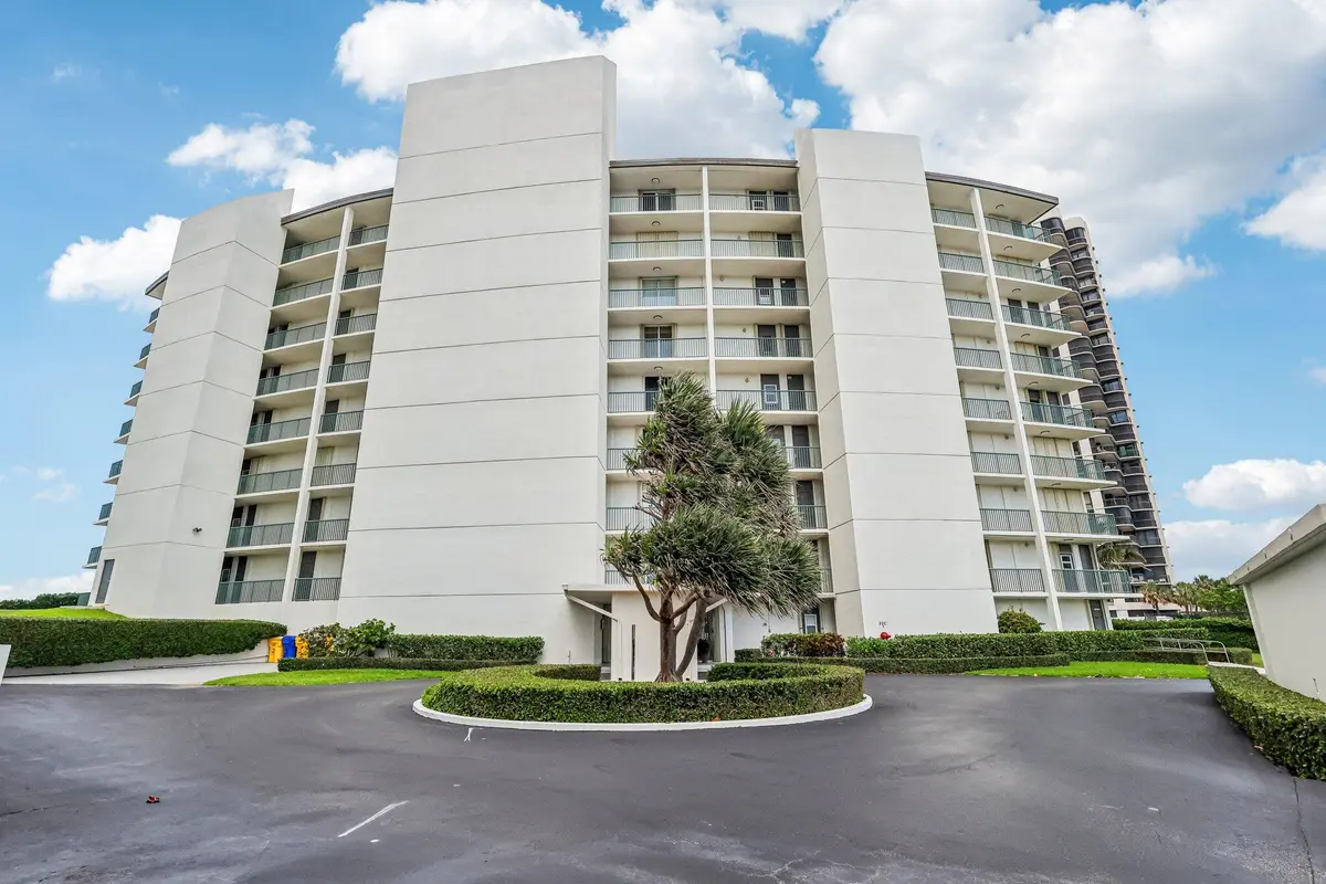 2-web-or-mls-N Ocean Dr 8a-2905-002 at 5400 N Ocean Drive Pha, Singer Island