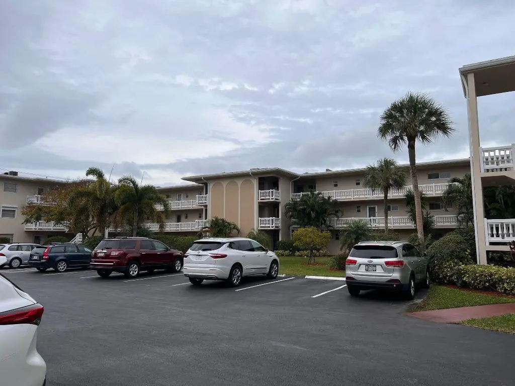 Front at 2811 Garden Drive 107, Lake Worth Beach