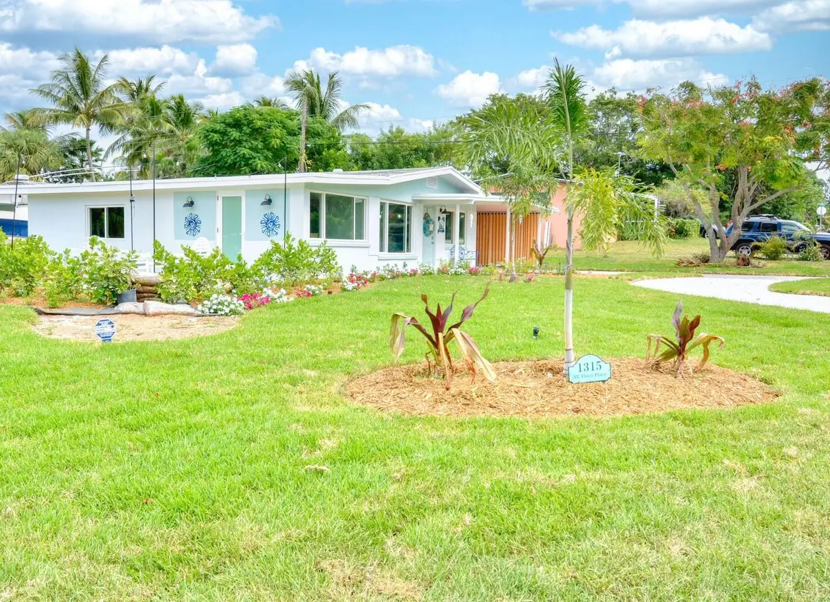 DSC_6809LA at 1315 NE Flora Place, Jensen Beach