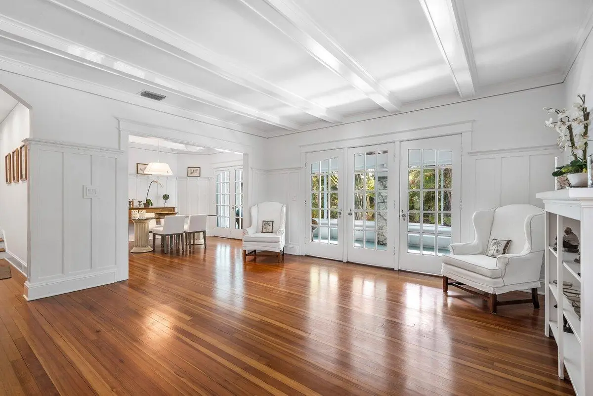 Entry at 141 Chilean Avenue, Palm Beach
