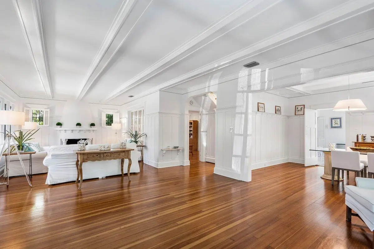 Living Area at 141 Chilean Avenue, Palm Beach