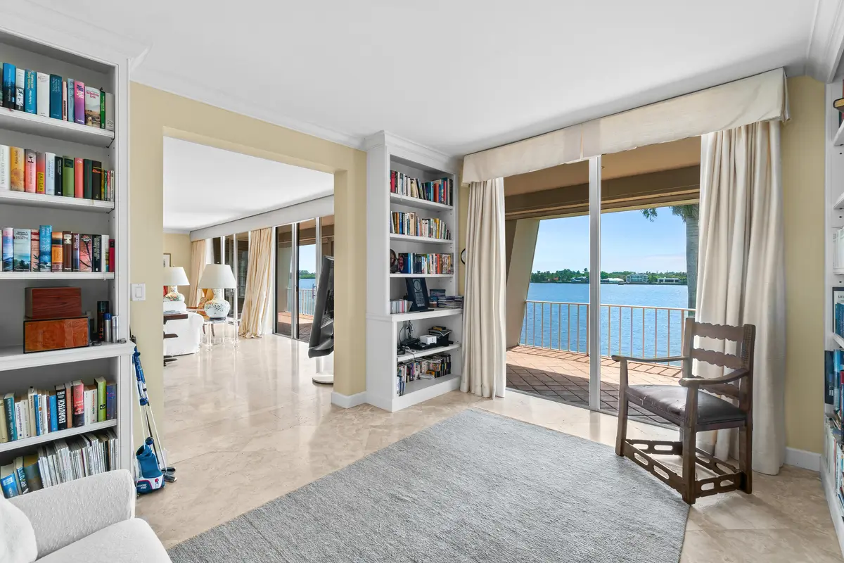 den at 2160 Ibis Isle Road 9, Palm Beach