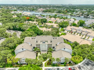 325 Oak Harbour Drive, Juno Beach – sold
