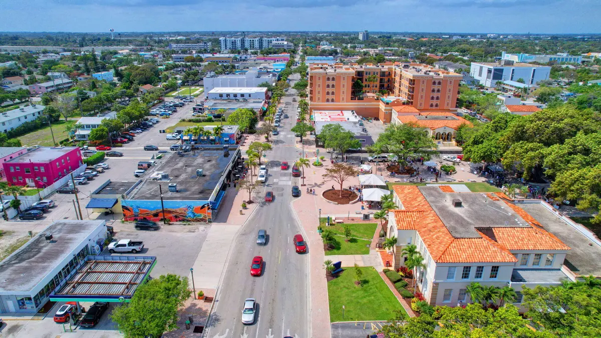 Downtown lake worth beach at 323 S E Street, Lake Worth Beach