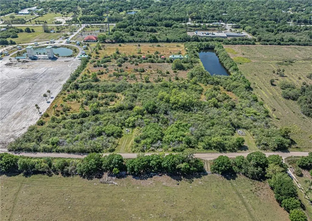 9555 Mesa Park C Boulevard, Fellsmere, FL – photo 5