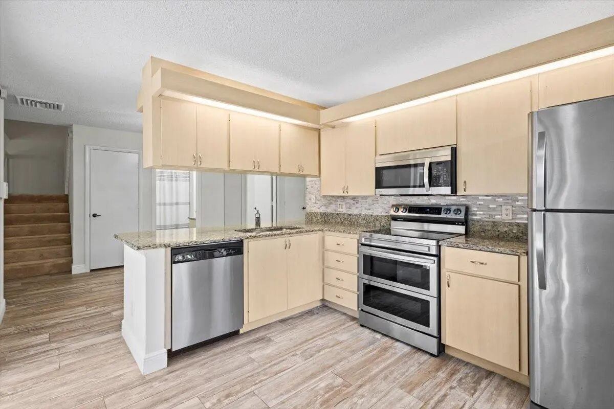 22-GG3A3795 at 2846 SW Lakemont Place, Palm City
