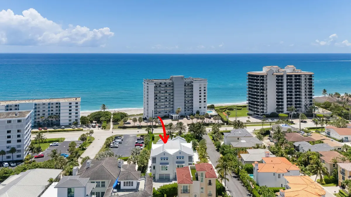 91_dji_20250616122819_0747_d_ra at 461 Venus Drive 1, Juno Beach