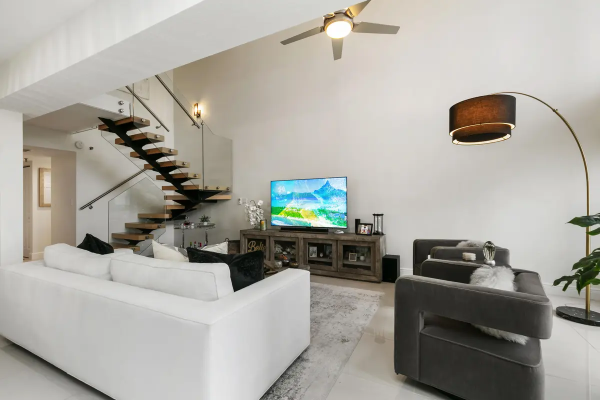 2M8A2327 at 665 SE 21st Avenue 104, Deerfield Beach