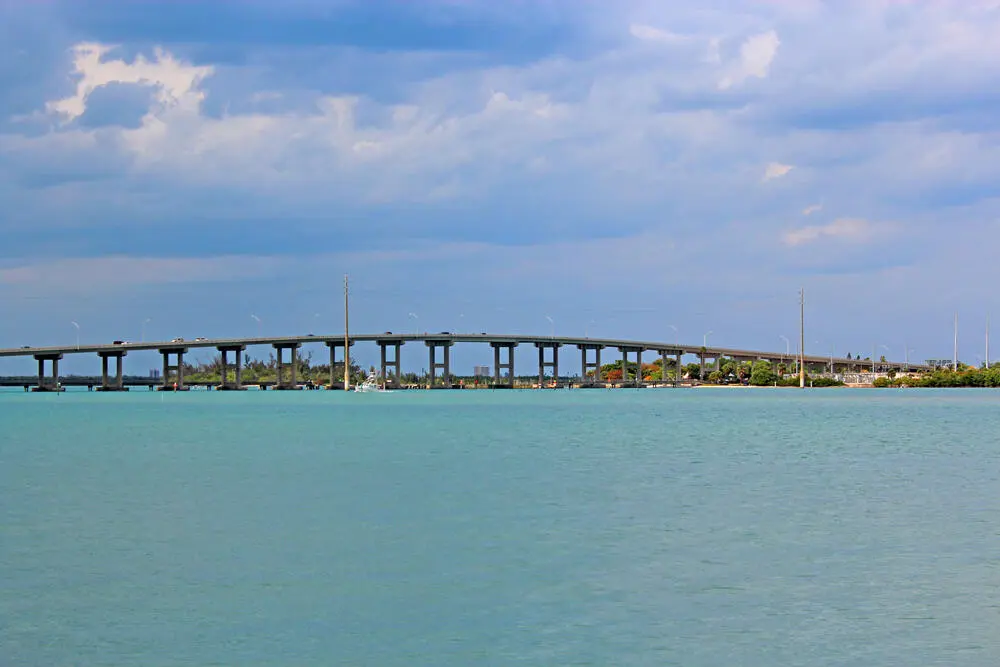 HI4 at 1901 Orange Avenue, Fort Pierce