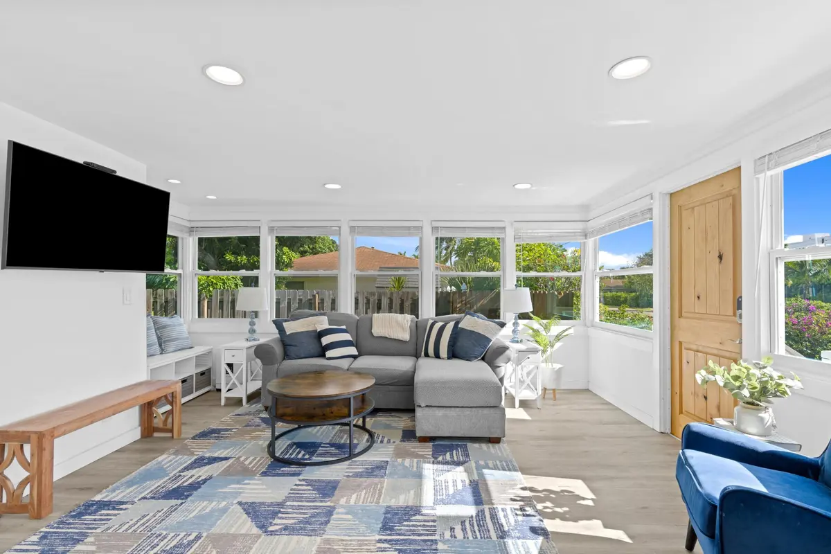 DSC07089-Edit.jpg-SMALL (1) at 826 SE 4th Avenue, Delray Beach