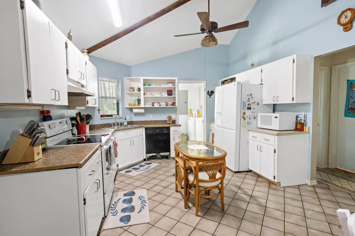 FK7A9469 at 1466 SW 24th Avenue, Vero Beach