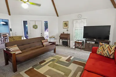 1466 SW 24th Avenue, Vero Beach – Single Family Residence for sale