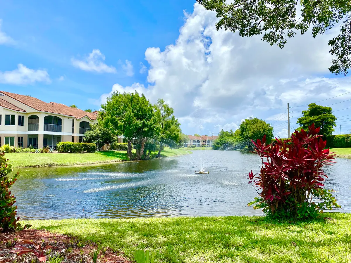 815 W Boynton Beach Boulevard 16-201, Boynton Beach, FL – photo 1