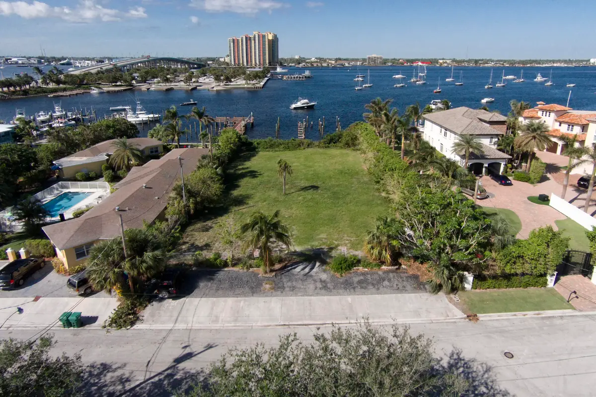 2715 Lake Dr 1 west view wide at 2715 Lake Drive, Riviera Beach