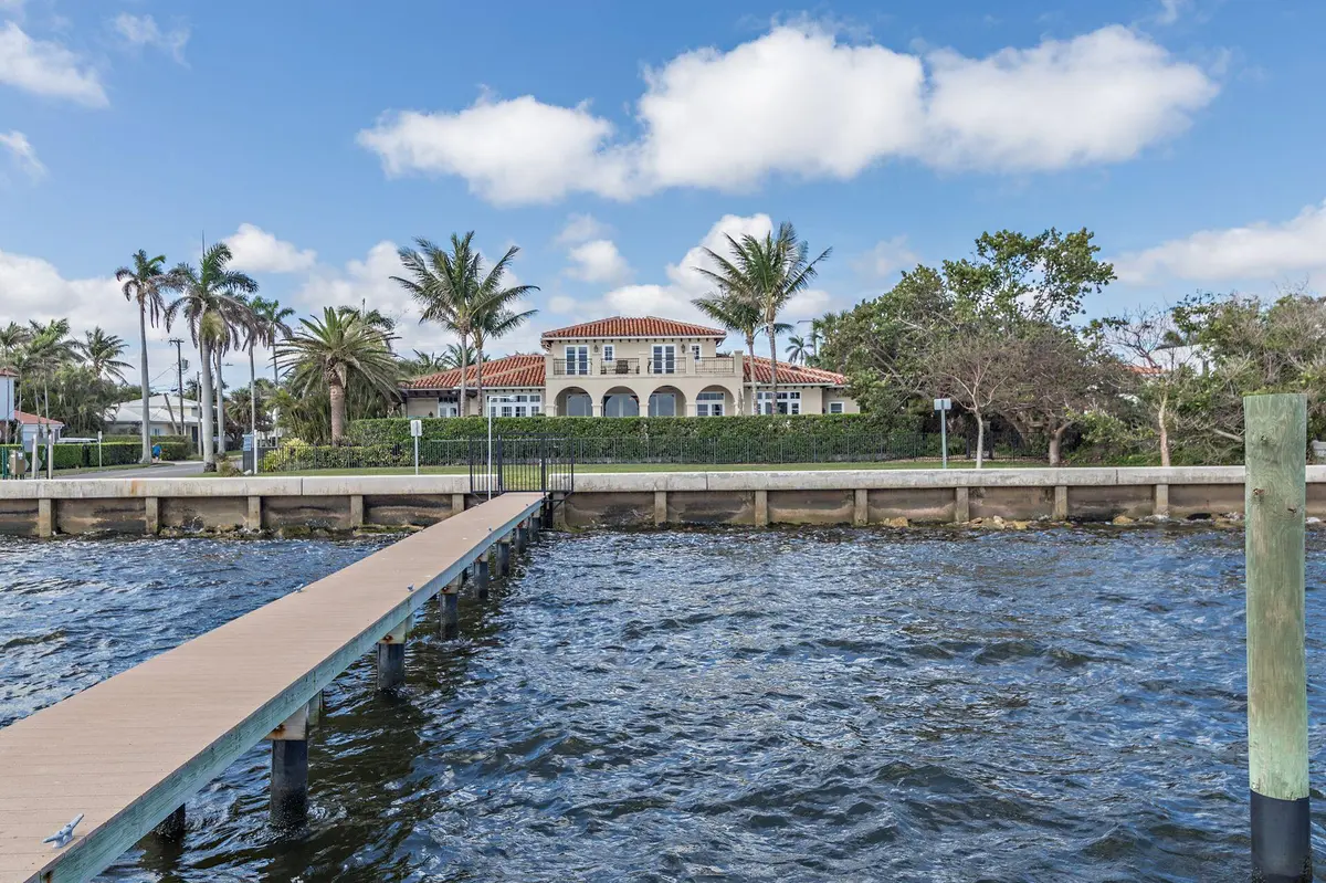 View/private dock at 3215 S Flagler Drive, West Palm Beach