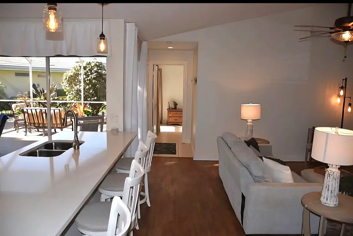 Screenshot_20250626_123255_Gallery at 1101 Sun Terrace Court, Palm Beach Gardens
