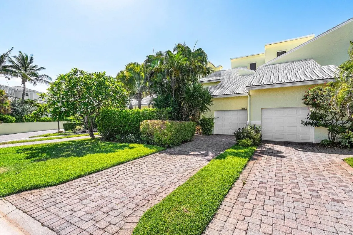 Exterior View at 5109 N Ocean E Boulevard E, Ocean Ridge