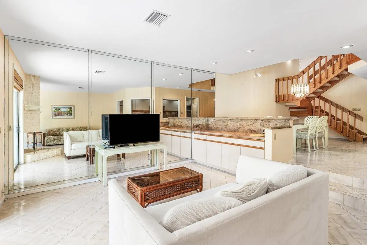 Living area at 5109 N Ocean E Boulevard E, Ocean Ridge