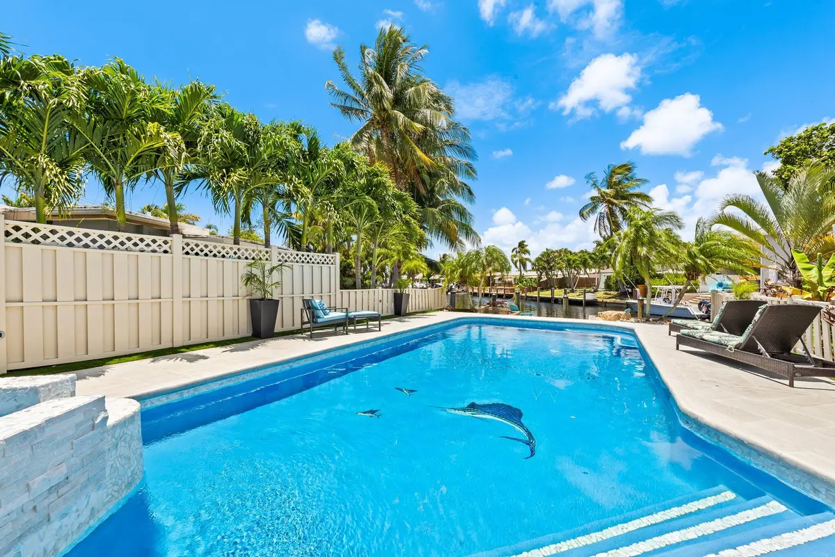 7-web-or-mls-_BWP8020 at 581 SE 5th Avenue, Pompano Beach