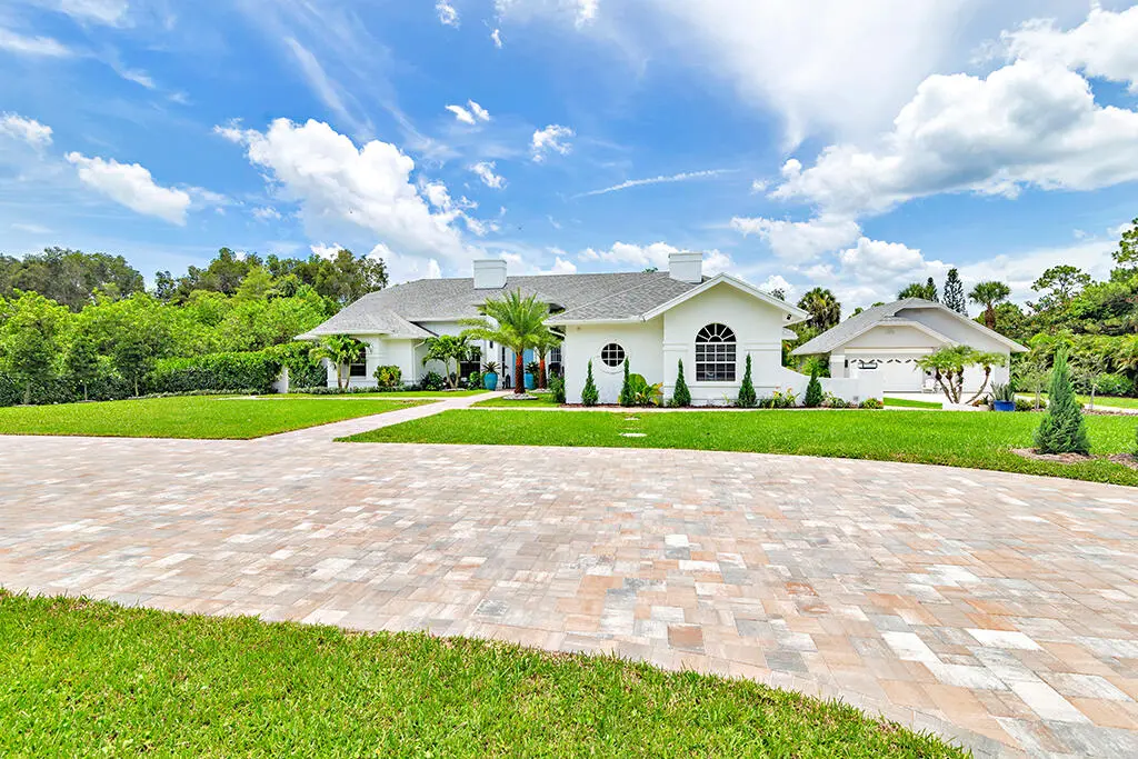 8852 154 Court N at 8852 154 Court, Palm Beach Gardens