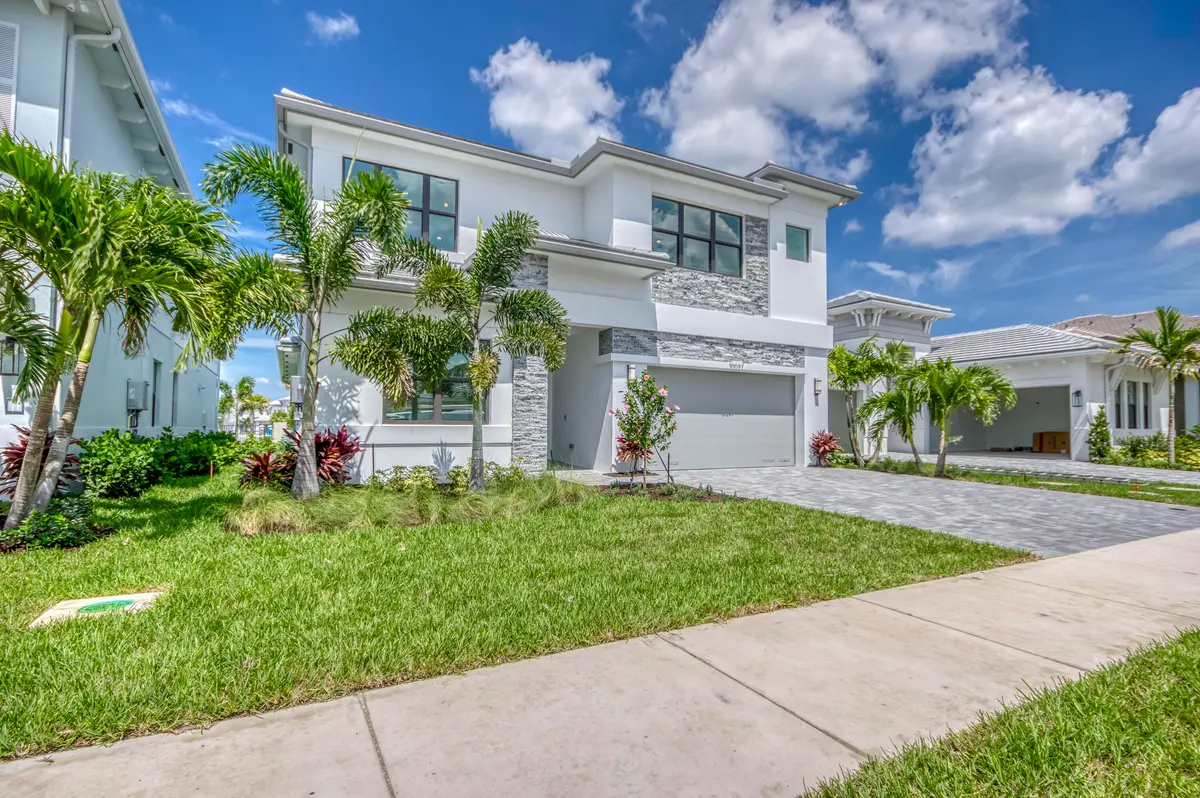 Front Exterior at 10037 Heron Flock Drive, Palm Beach Gardens