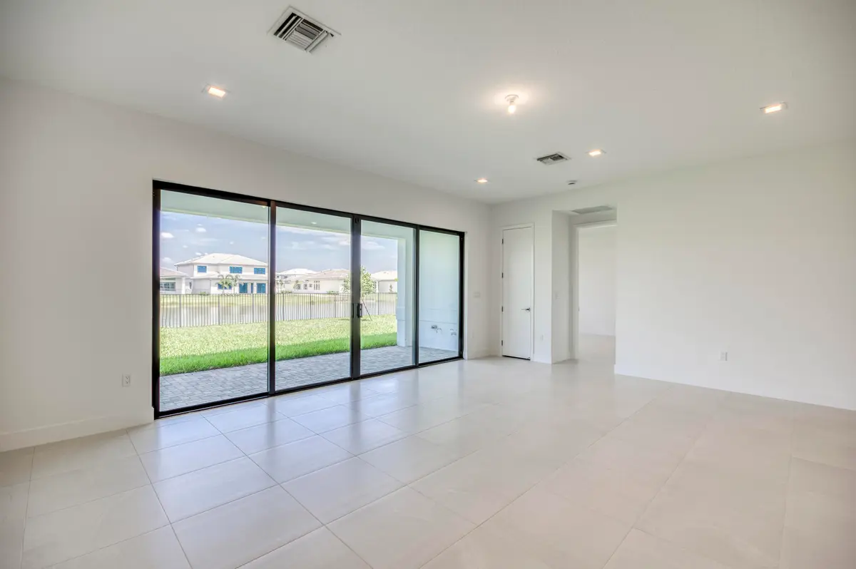 Great Room at 10037 Heron Flock Drive, Palm Beach Gardens