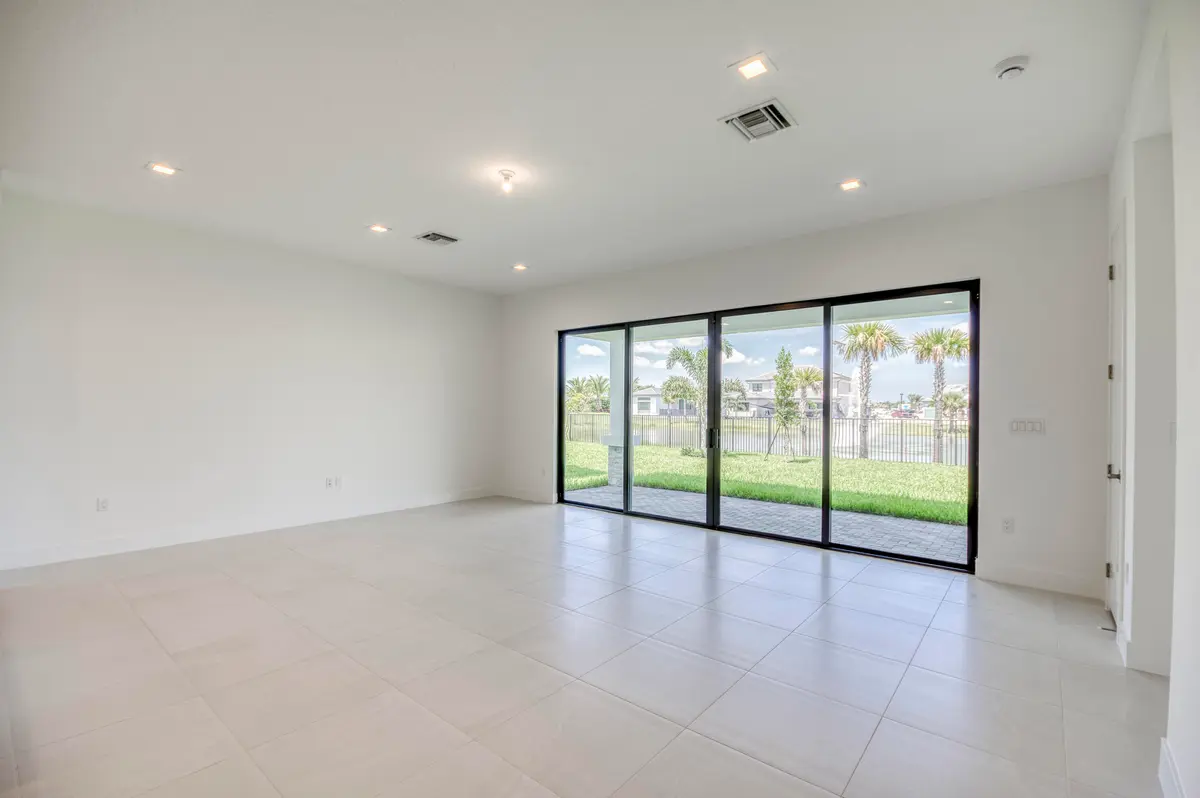 Great Room at 10037 Heron Flock Drive, Palm Beach Gardens