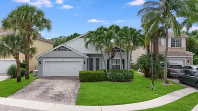 212 Kensington Way, Royal Palm Beach – sold