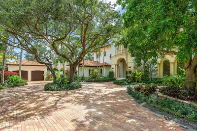 2002 NW 4th Avenue, Delray Beach – Single Family Residence for sale
