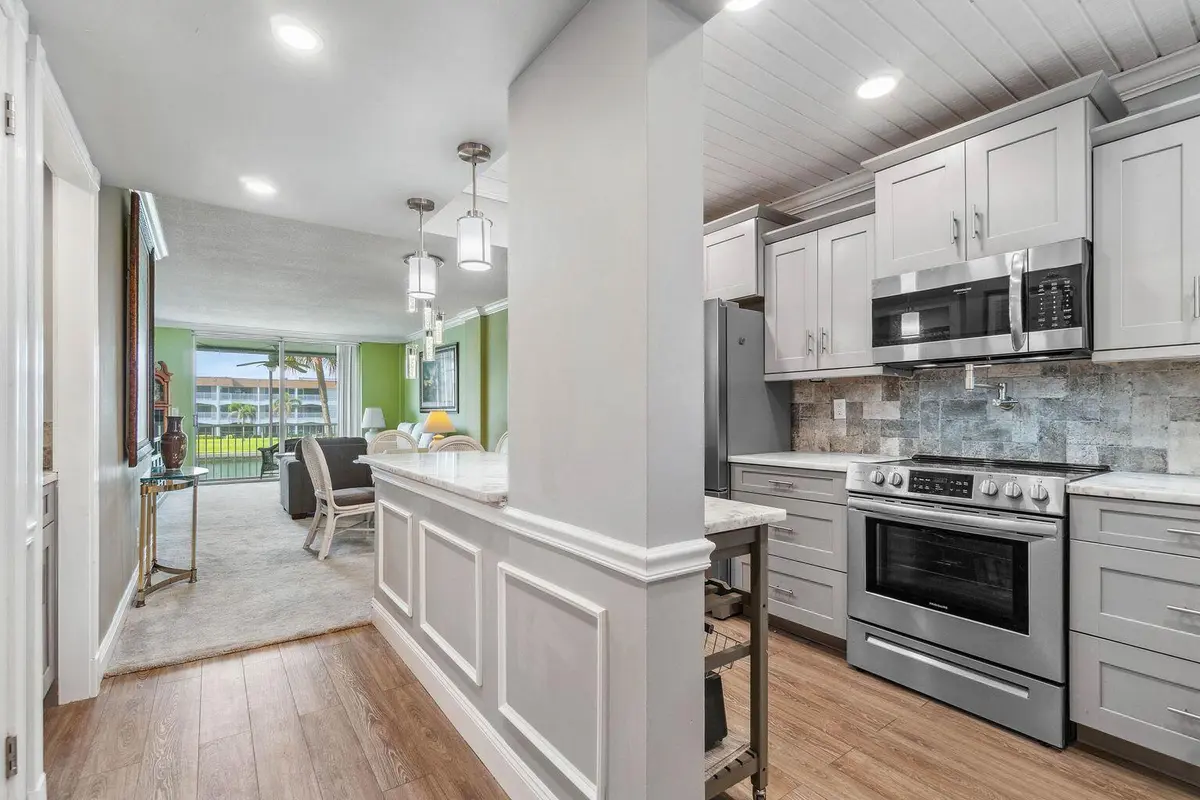 Kitchen at 100 Paradise Harbour Boulevard 208, North Palm Beach