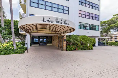 1501 S Flagler Drive 3a, West Palm Beach – Condominium for sale