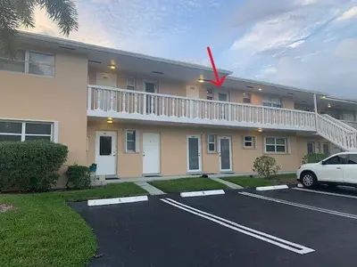 2161 NE 1st Court 202, Boynton Beach – sold