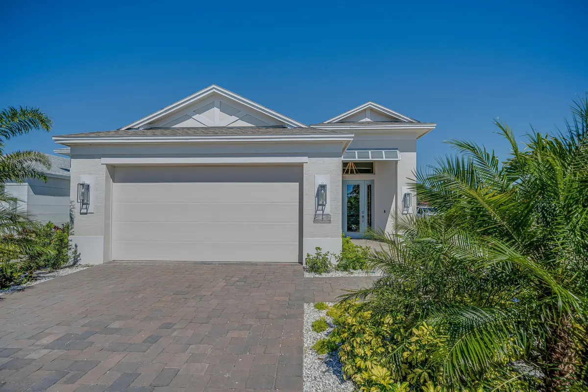 Beacon at 2144 Falls Manor, Vero Beach