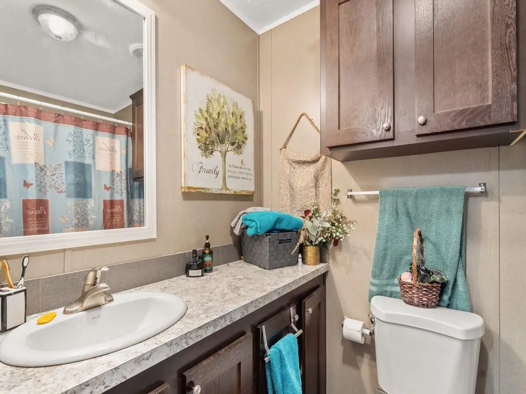 Main Bathroom at 309 Mockingbird Avenue, Fort Pierce