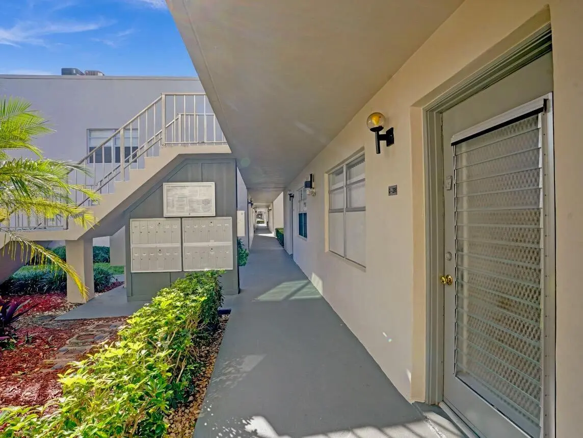 298 Burgundy G, Delray Beach, FL – photo 5
