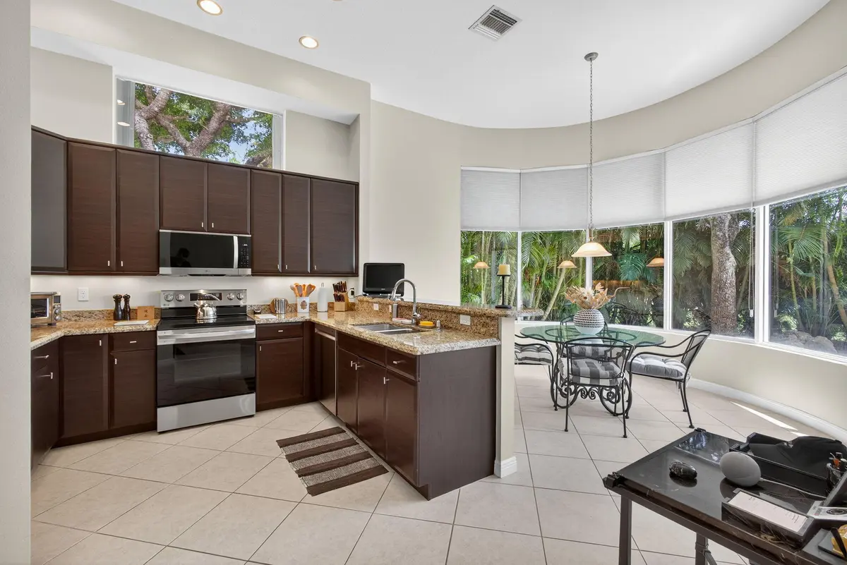 EURO STYLE KITCHEN at 9314 Via Classico, Wellington