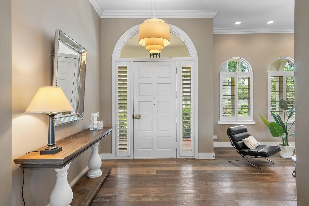 Entry foyer at 10858 Spicewood Trail, Boynton Beach
