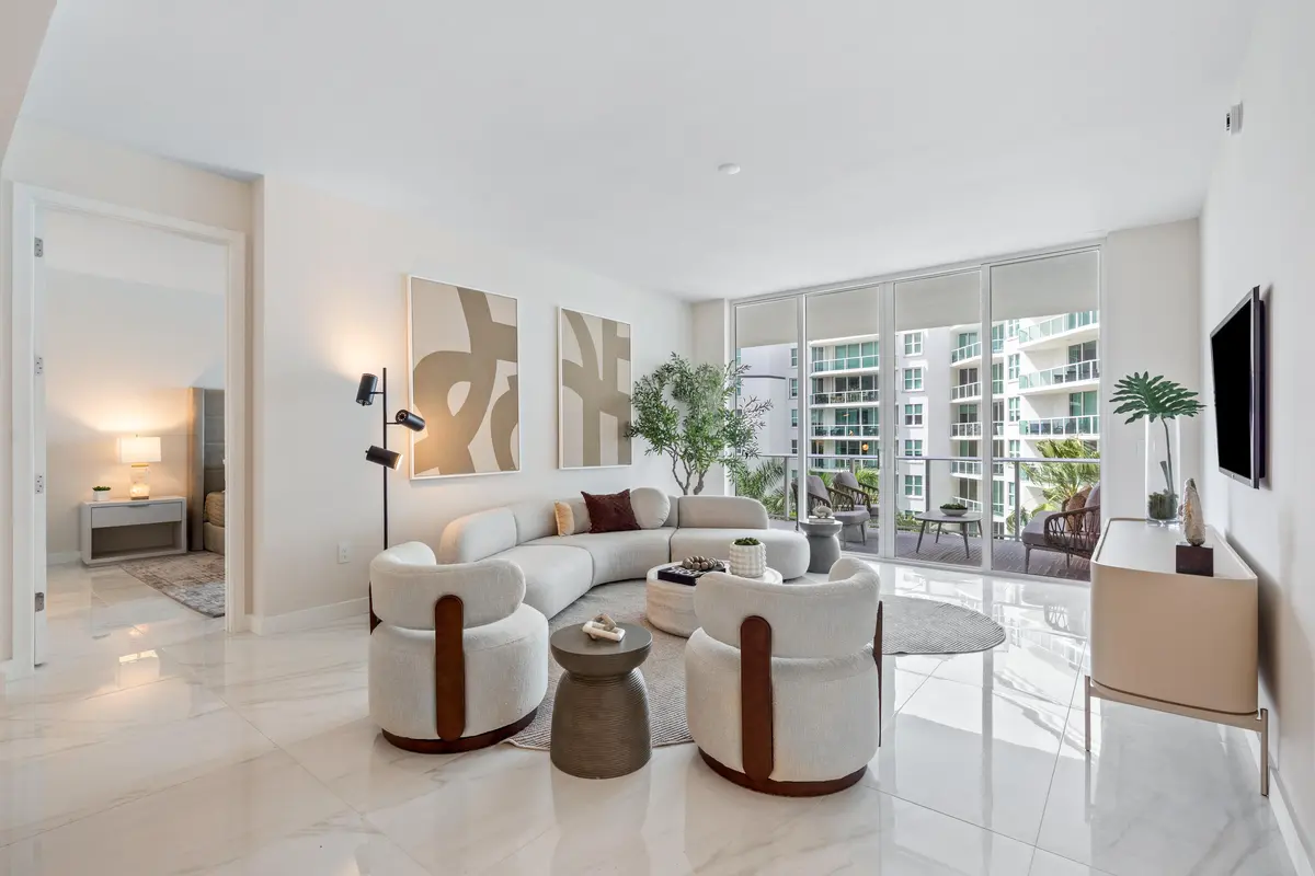 02-220 SE Mizner Blvd #611 Boca Raton, F at 220 SE Mizner Boulevard 611, Boca Raton