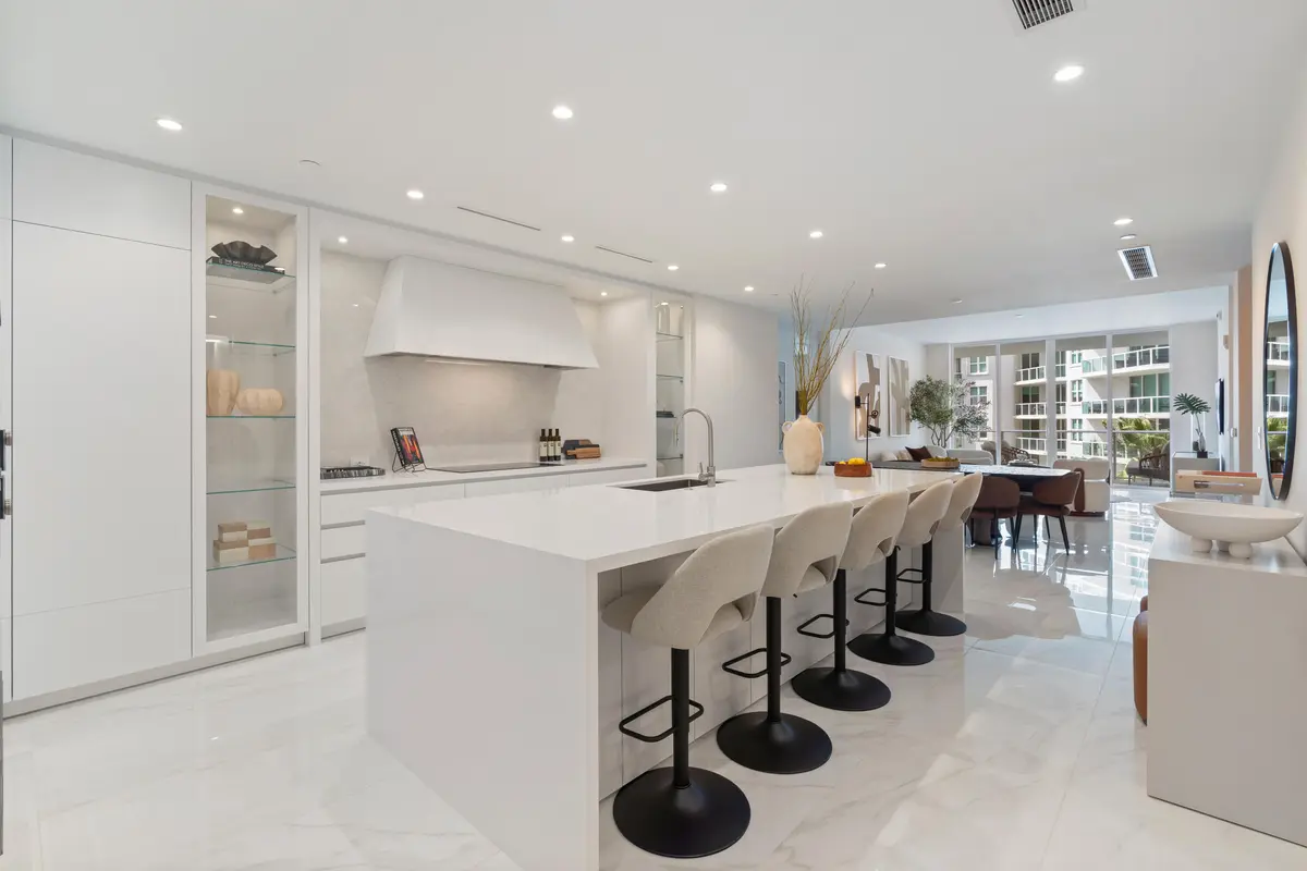 05-220 SE Mizner Blvd #611 Boca Raton, F at 220 SE Mizner Boulevard 611, Boca Raton